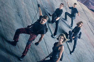 Seria Niezgodna: Wierna (The Divergent Series: Allegiant)