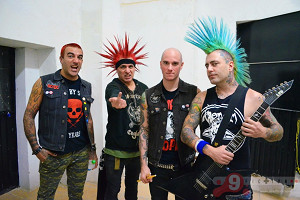 THE CASUALTIES- największe irokezy i kolce na amerykańskiej scenie street punk