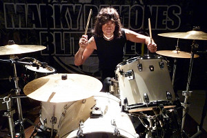 Farben Lehre i The Analogs przed Marky Ramone Blitzkriego we Wrocławiu